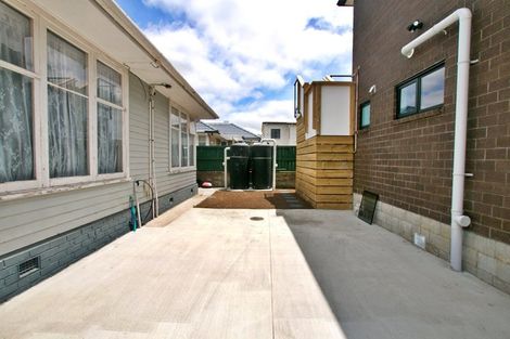 Photo of property in 7a Edwards Avenue, Henderson, Auckland, 0610
