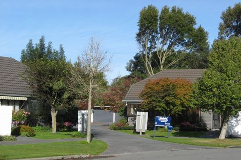 Photo of property in 17 Swanleigh Place, Ilam, Christchurch, 8041