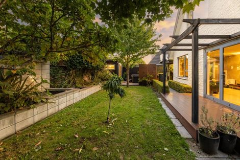 Photo of property in 52 Crofton Road, Harewood, Christchurch, 8051