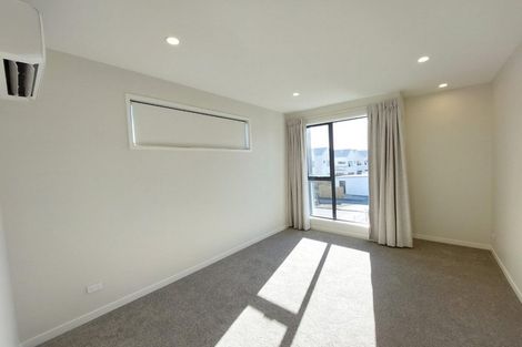 Photo of property in 33 Porowha Road, Westgate, Auckland, 0814