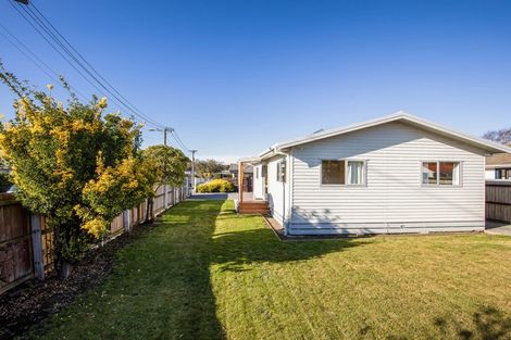 Photo of property in 2 Wildwood Avenue, Wainoni, Christchurch, 8061