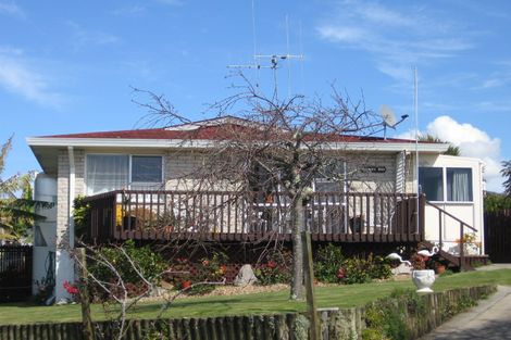 Photo of property in 2/42 Matua Road, Matua, Tauranga, 3110