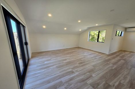 Photo of property in 7/13 Fairdale Place, Birkdale, Auckland, 0626