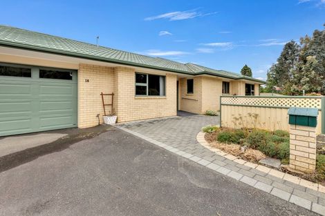 Photo of property in 16 Maria Street, Lumsden, 9730