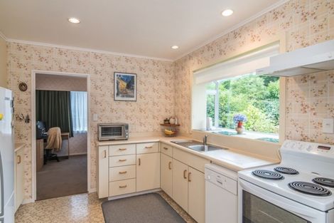 Photo of property in 75 Nimmo Avenue East, Waikanae, 5036