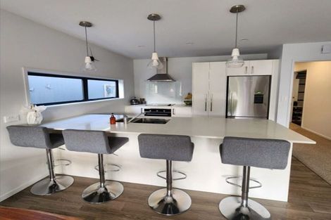 Photo of property in 6 Paddock Lane, Pukekohe, 2120