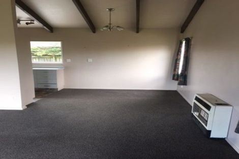 Photo of property in 80 Queens Road, Waikanae Beach, Waikanae, 5036