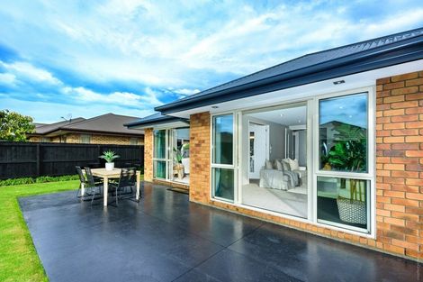 Photo of property in 12 Catkins Lane, Mairehau, Christchurch, 8052