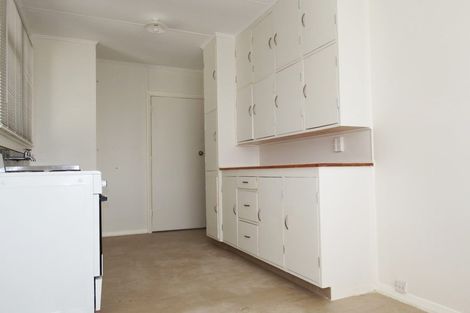 Photo of property in 3 Sutton Place, Hawera, 4610