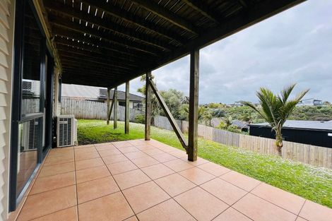 Photo of property in 30 Toomer Place, Beachlands, Auckland, 2018
