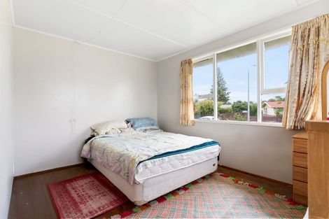 Photo of property in 5 Maitland Place, Favona, Auckland, 2024