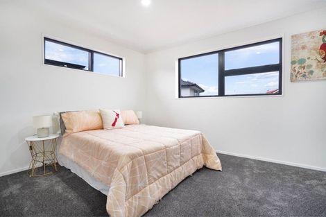 Photo of property in 49 Buckingham Crescent, Papatoetoe, Auckland, 2025