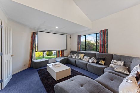 Photo of property in 2 Betty Watt Grove, Riverstone Terraces, Upper Hutt, 5018