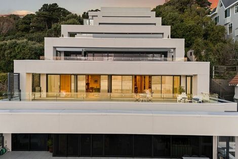 Photo of property in 4/308 Oriental Parade, Oriental Bay, Wellington, 6011