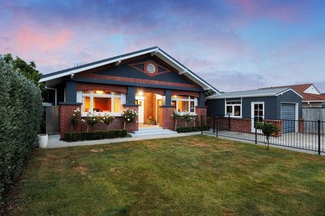 Photo of property in 116 Heretaunga Street, Palmerston North, 4414