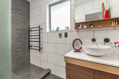 Photo of property in 67a Crawford Avenue, Mangere Bridge, Auckland, 2022