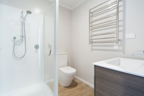 Photo of property in 12 Emmadale Lane, Hamilton East, Hamilton, 3216