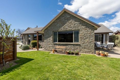 Photo of property in 35 Larch Crescent, Alexandra, 9320