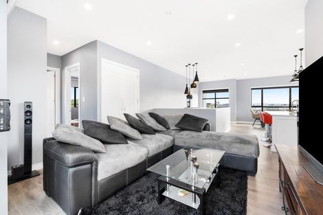 Photo of property in 6 Keiha Crescent, Massey, Auckland, 0614