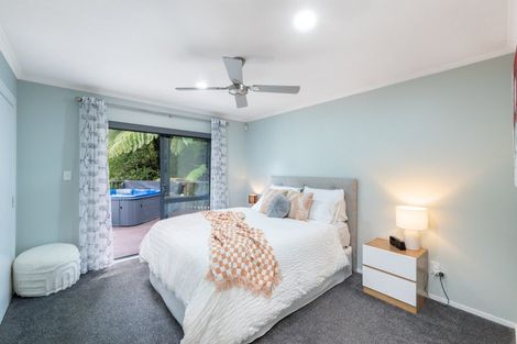 Photo of property in 43 Forest Road, Pinehaven, Upper Hutt, 5019