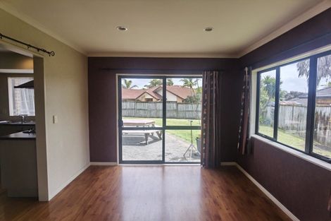Photo of property in 11 Dalcross Drive, Flat Bush, Auckland, 2016