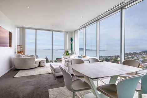 Photo of property in Sentinel Apartments, 1402/3 Northcroft Street, Takapuna, Auckland, 0622