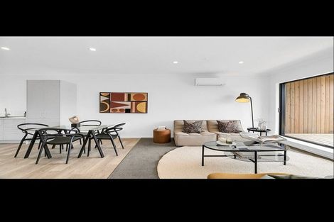 Photo of property in 3/500 Te Atatu Road, Te Atatu Peninsula, Auckland, 0610