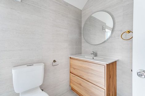 Photo of property in 3 Charles Prevost Drive, The Gardens, Auckland, 2105