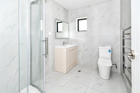 Photo of property in 2 Peara Lane, Karaka, Papakura, 2113