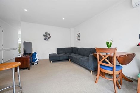 Photo of property in 72u5 Carrington Avenue, Silverdale, Hamilton, 3216