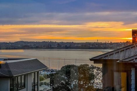 Photo of property in 47a Takutai Avenue, Half Moon Bay, Auckland, 2012