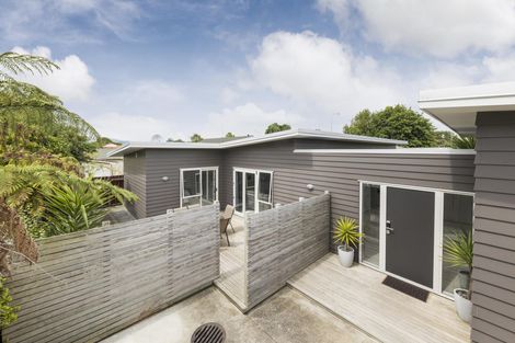 Photo of property in 6a Chelwood Street, Takaro, Palmerston North, 4412