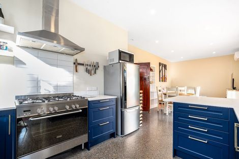 Photo of property in 134 Onepu Road, Lyall Bay, Wellington, 6022