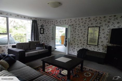 Photo of property in 4 Rokewa Way, Paparangi, Wellington, 6037