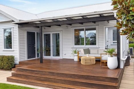 Photo of property in 2 Celia Street, Redcliffs, Christchurch, 8081