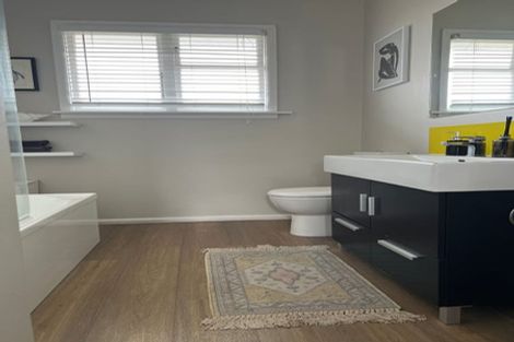 Photo of property in 1/27 Picton Avenue, Riccarton, Christchurch, 8011