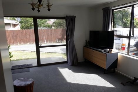 Photo of property in 1/195 Linwood Avenue, Linwood, Christchurch, 8011