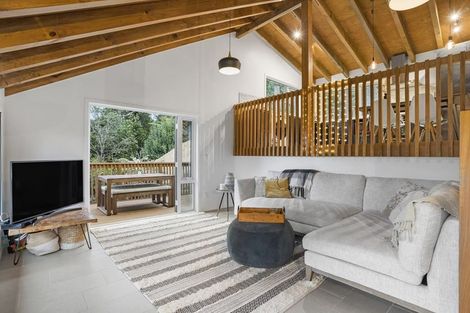 Photo of property in 9a Mirage Place, Beach Haven, Auckland, 0626