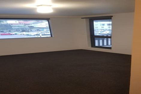 Photo of property in 8 Torrens Terrace, Mount Cook, Wellington, 6011