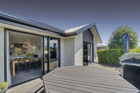 Photo of property in 6 Fry Place, Rolleston, 7614