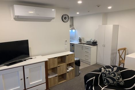 Photo of property in 102/28a Eileen Newey Place, Henderson, Auckland, 0612