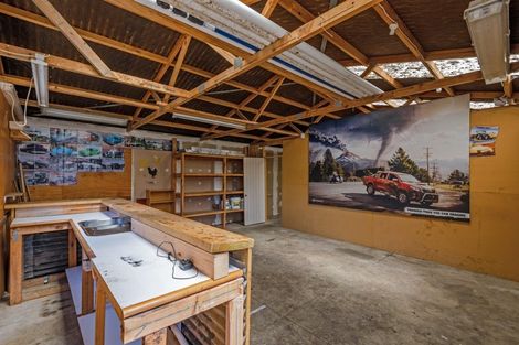 Photo of property in 580 Pioneer Highway, Highbury, Palmerston North, 4412