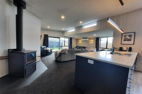 Photo of property in 174 Aorangi Road, Bryndwr, Christchurch, 8053