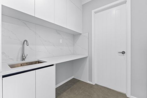 Photo of property in 1 Koiora Road, Clarks Beach, 2122
