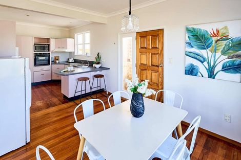 Photo of property in 28 Chesterton Street, Johnsonville, Wellington, 6037