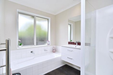 Photo of property in 34 Oxford Road, Rangiora, 7400