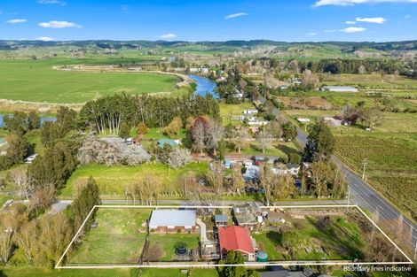 Photo of property in 2326 State Highway 16, Helensville, 0875