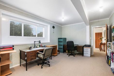 Photo of property in 129 Kahu Road, Paremata, Porirua, 5024