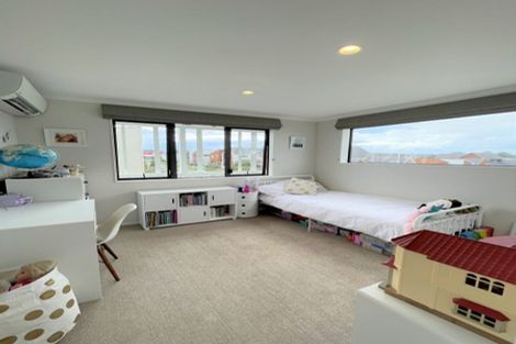 Photo of property in 19 Kanuka Road, Hobsonville, Auckland, 0616