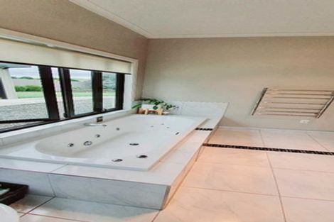 Photo of property in 15 Lake View Road, Waipukurau, 4200